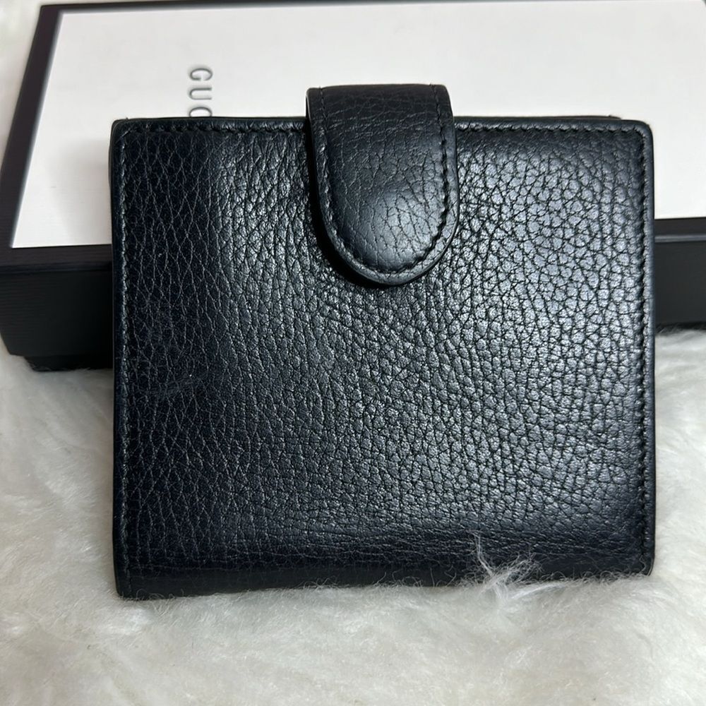 💯Authentic Gucci Compact Leather Wallet🍀 - Picture 7 of 11